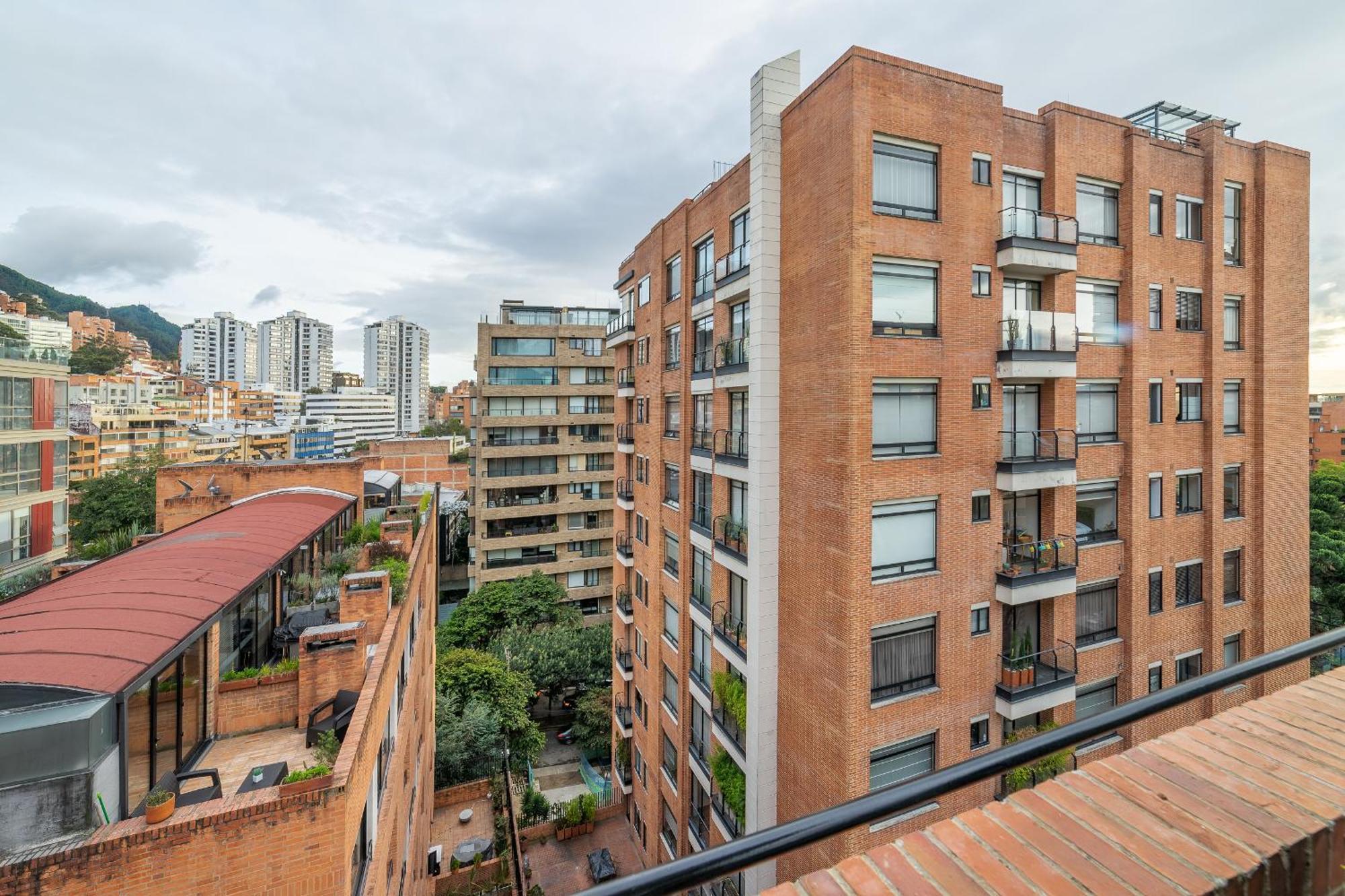 Penthouse Chicala Colombian Experience In Parque Virrey Appartement