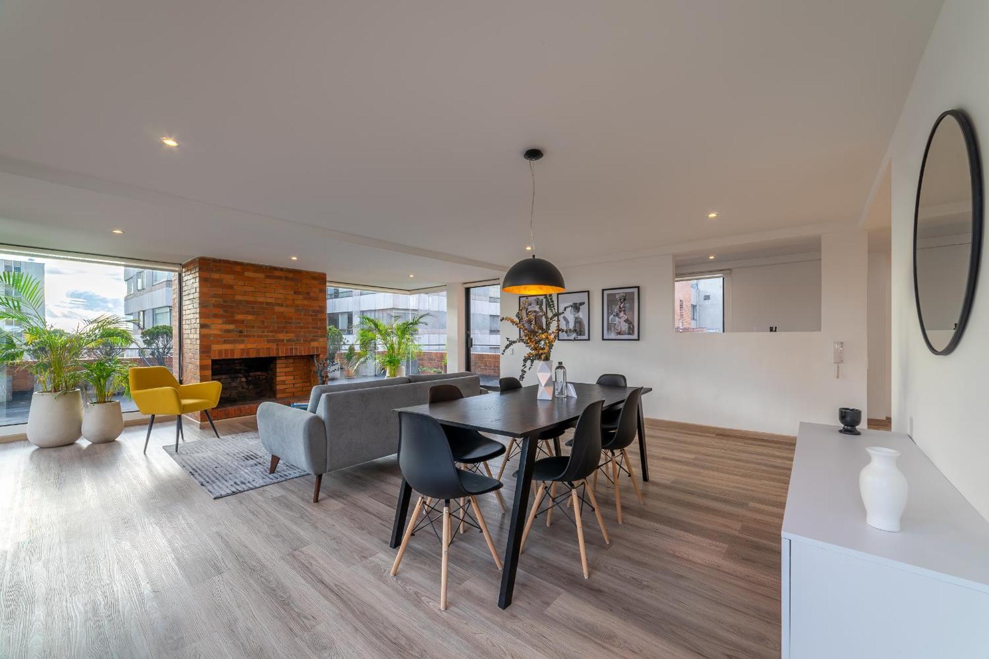 Penthouse Chicala Colombian Experience In Parque Virrey Appartement